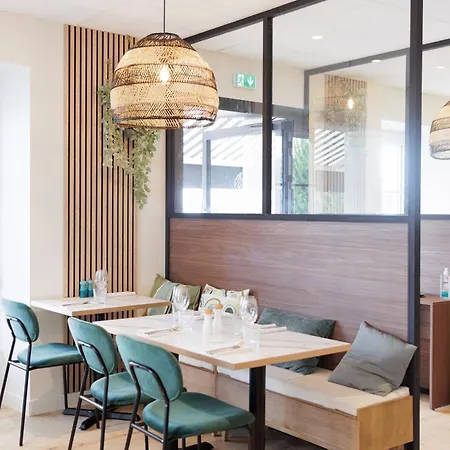 L'esplanade Restaurant Bar à Vin *