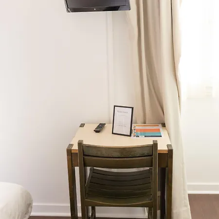 L'esplanade Restaurant Bar A Vin