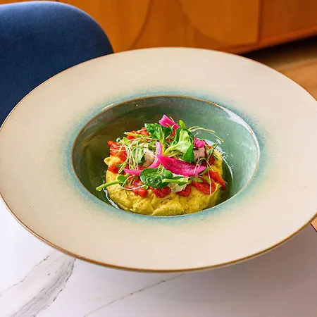 L'esplanade Restaurant Bar A Vin ホテル *