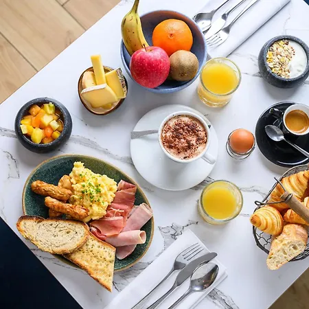 L'esplanade Restaurant Bar à Vin * Le Pellerin