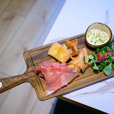 Hotel L'esplanade Restaurant Bar à Vin *