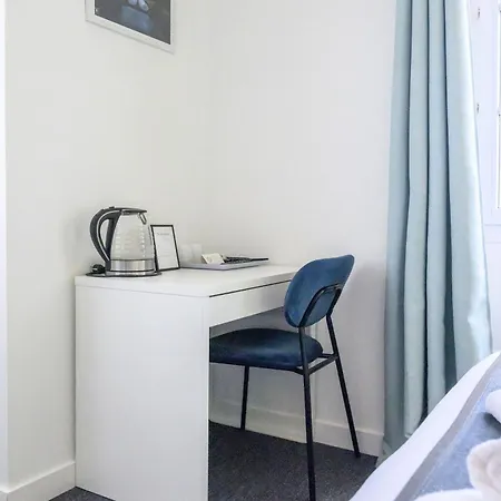 L'esplanade Restaurant Bar à Vin Hotel Le Pellerin