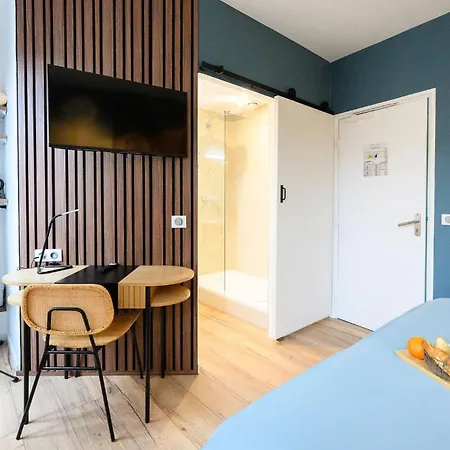 Hotel L'esplanade Restaurant Bar à Vin Le Pellerin