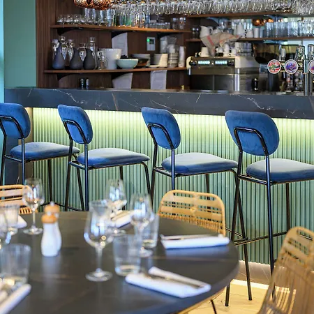 Hotel L'esplanade Restaurant Bar A Vin