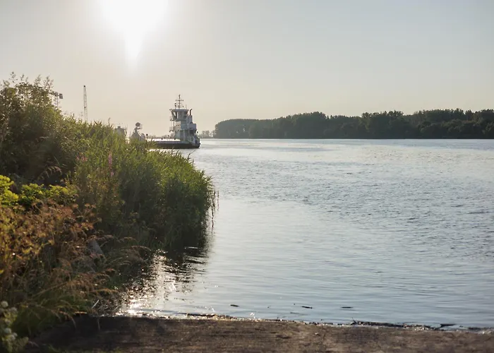 L'esplanade Restaurant Bar à Vin Hotel Le Pellerin