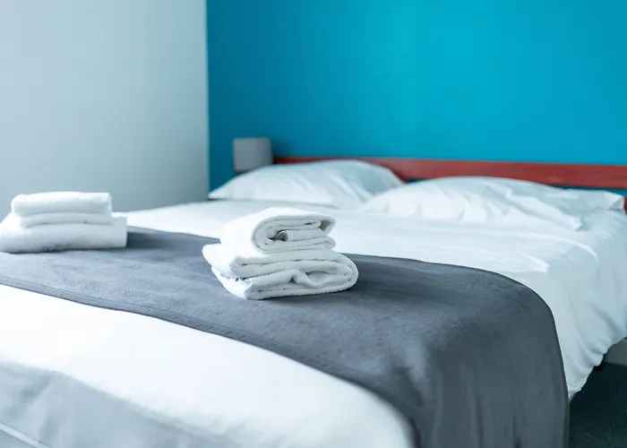 L'esplanade Restaurant Bar à Vin * Le Pellerin