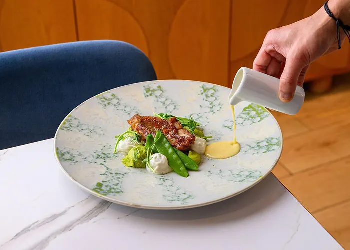 L'esplanade Restaurant Bar à Vin