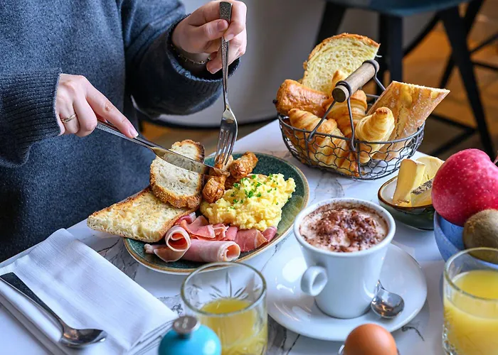 L'esplanade Restaurant Bar à Vin *