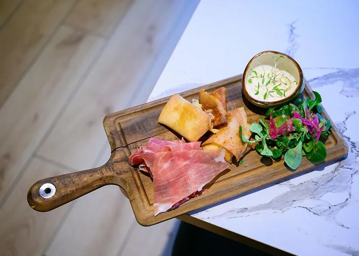 ホテル L'esplanade Restaurant Bar A Vin *