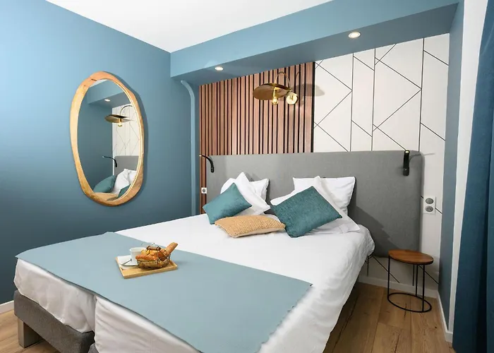 L'esplanade Restaurant Bar A Vin 호텔 *