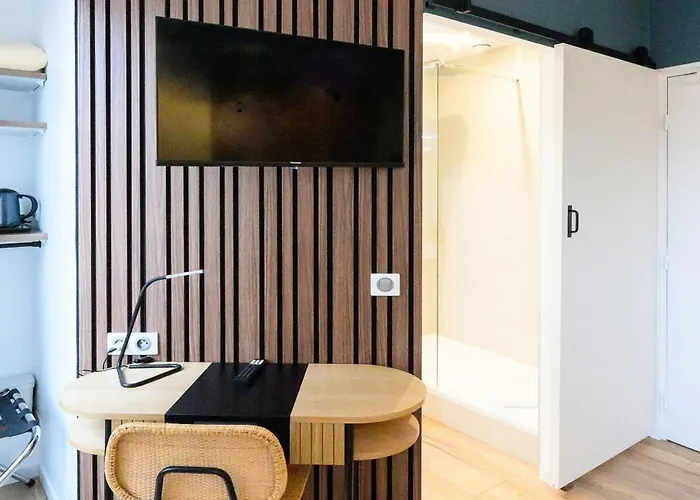 L'esplanade Restaurant Bar à Vin Le Pellerin